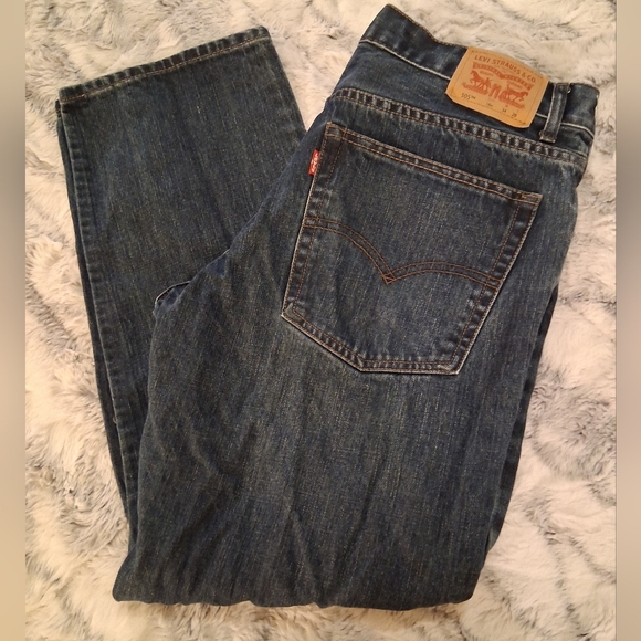 Levi's Blue Classic Denim Jeans Straight Cut - Picture 1 of 6